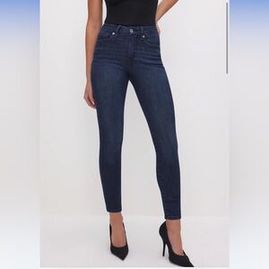 GOOD AMERICAN GOOD LEGS SKINNY CROPPED JEANS 00/24